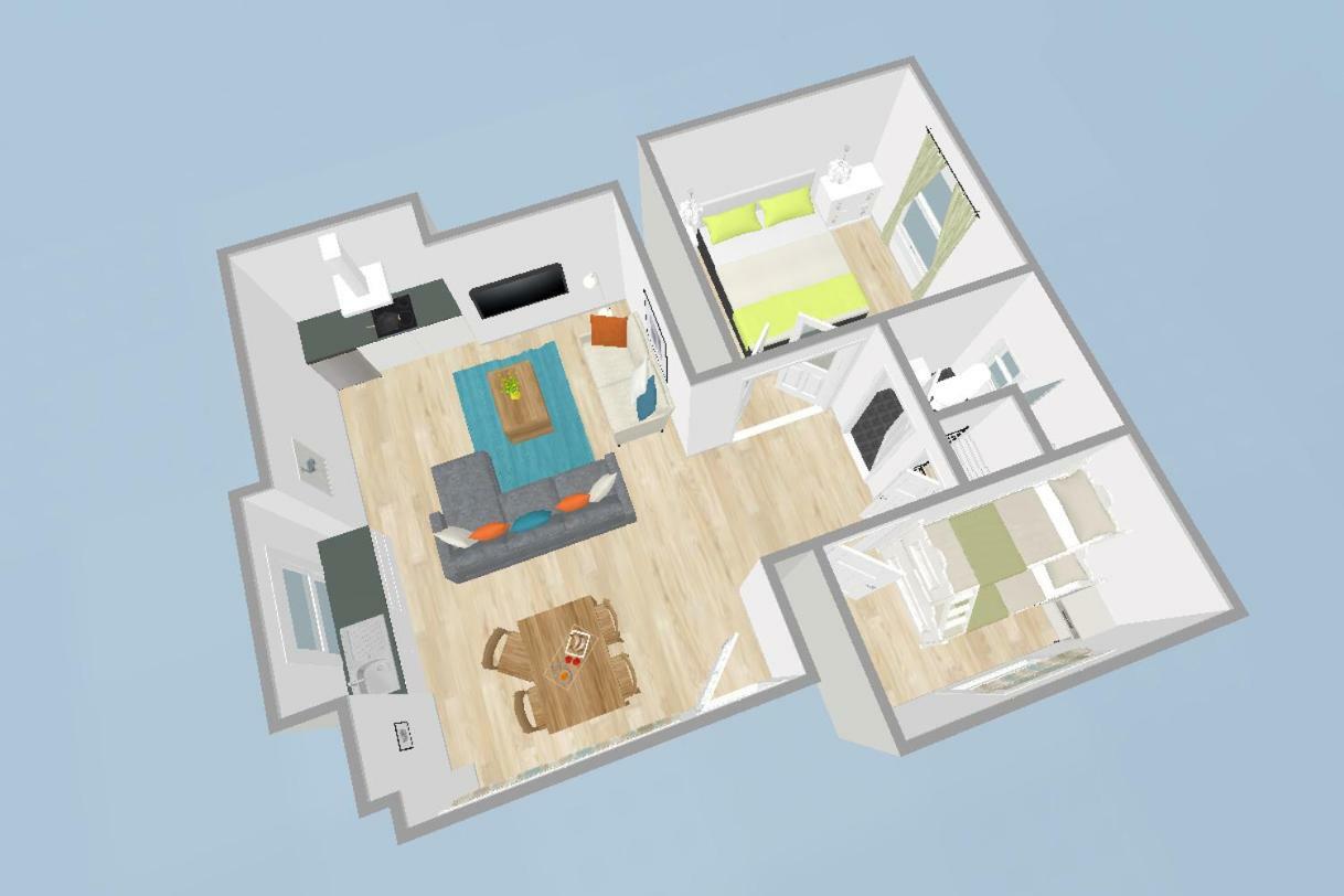 Just B: Town With Smart Tv And Power Shower *